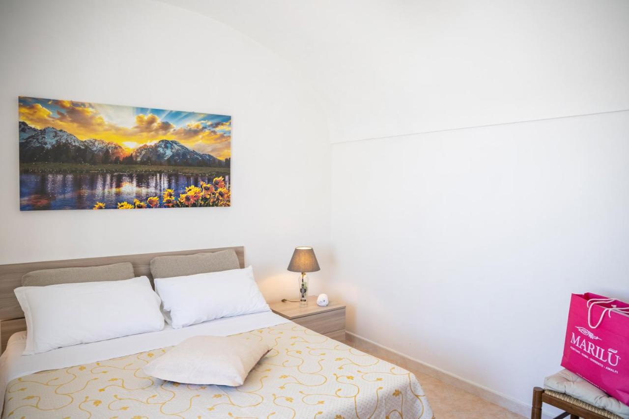 Casa Betty Apartment Позитано Екстериор снимка