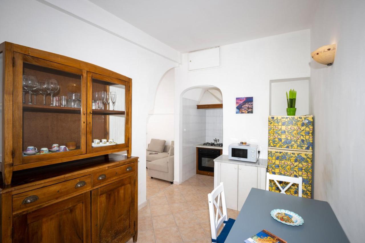 Casa Betty Apartment Позитано Екстериор снимка